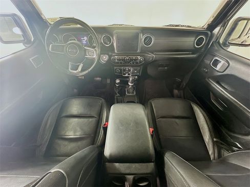 Used 2020 Jeep Gladiator Overland image 10