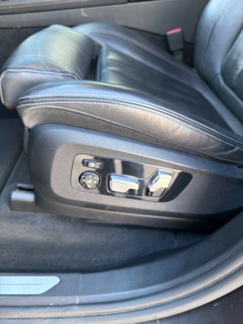 Used 2021 BMW X7 xDrive40i w/ Premium Package AWD/4WD image 13