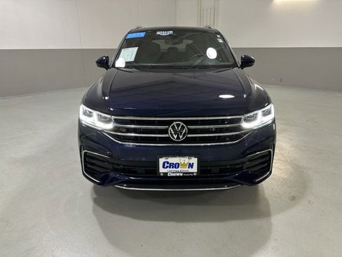 Certified 2023 Volkswagen Tiguan SEL R-Line image 2