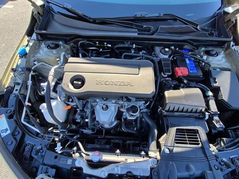 Certified 2025 Honda Civic Sport image 9