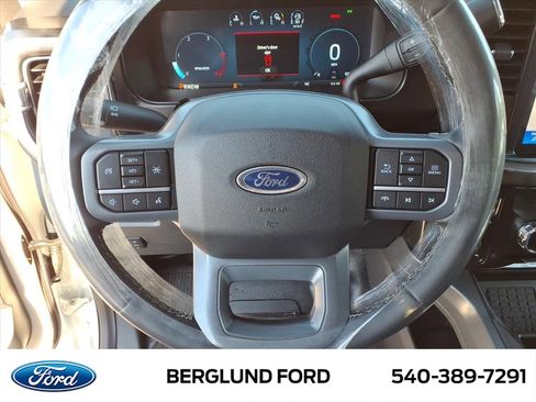 New 2026 Ford F550 4x4 Crew Cab image 14
