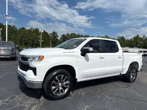 Used 2023 Chevrolet Silverado 1500 LT image 8