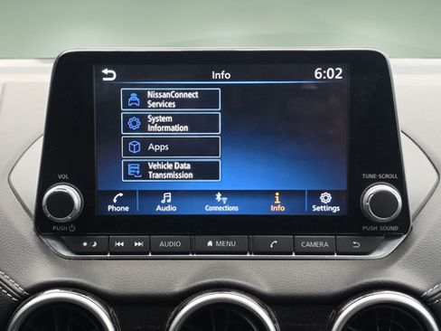 Used 2025 Nissan Sentra SV FWD image 21