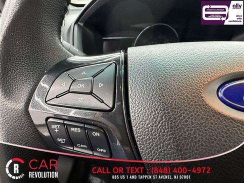 Used 2016 Ford Explorer XLT w/ Equipment Group 202A image 21