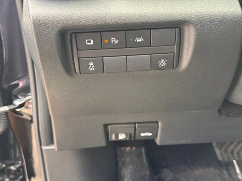Used 2024 Nissan Versa S w/ Trunk Package FWD image 21