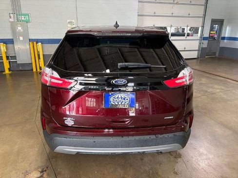 Certified 2023 Ford Edge SEL w/ Convenience Package AWD/4WD image 5