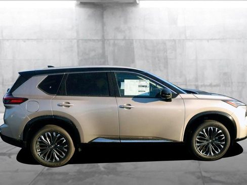 New 2026 Nissan Rogue Platinum w/ Platinum Premium Package image 5