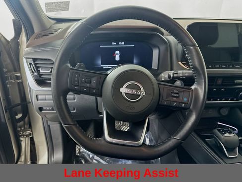 Certified 2023 Nissan Rogue Platinum w/ Platinum Premium Package image 16