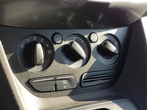 Used 2016 Ford Transit Connect XLT image 22