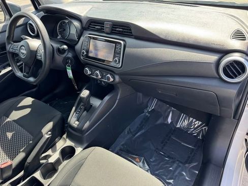 Used 2023 Nissan Versa S w/ Trunk Package image 5