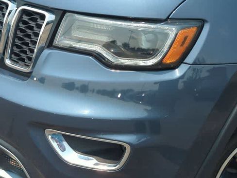 Certified 2021 Jeep Grand Cherokee Limited w/ Premium Lighting Group AWD/4WD image 11