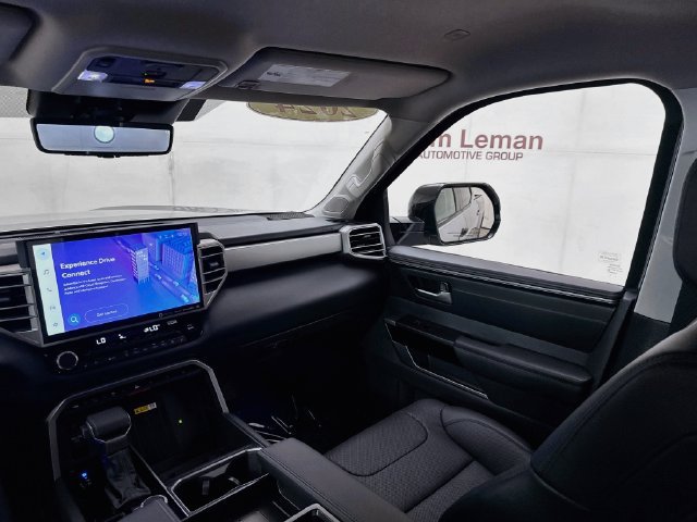 Used 2024 Toyota Tundra Limited AWD/4WD image 23