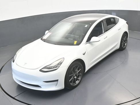 Used 2019 Tesla Model 3 image 44