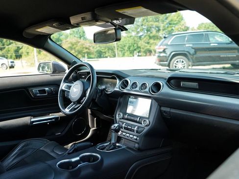 Used 2019 Ford Mustang GT Premium w/ GT Performance Package RWD image 10