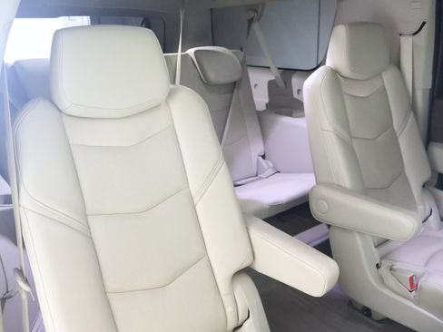 Used 2017 Cadillac Escalade ESV Premium Luxury AWD/4WD image 53
