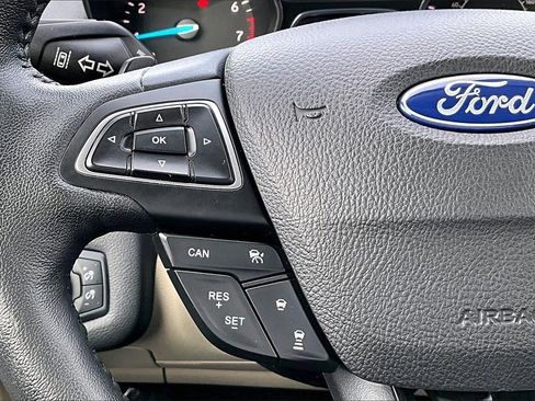 Used 2018 Ford Escape Titanium w/ Ford Safe & Smart Package image 25