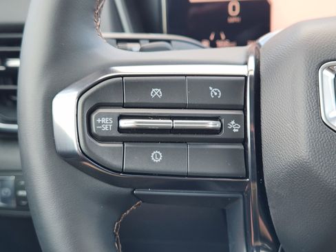 Used 2026 GMC Terrain AT4 w/ Convenience Package III image 30