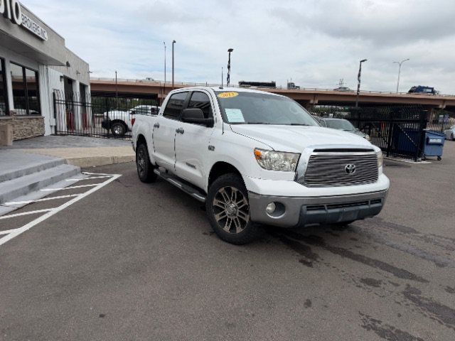 Used 2013 Toyota Tundra 4x4 CrewMax w/ SR5 Pkg image 19