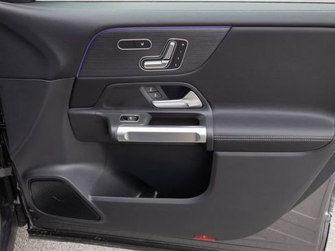 New 2026 Mercedes-Benz GLB 250 4MATIC image 20