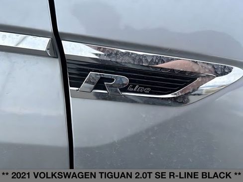Used 2021 Volkswagen Tiguan SE R-Line w/ 3rd Row Seat Package image 13