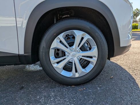 New 2026 Chevrolet Trax LS w/ Driver Confidence Package image 11