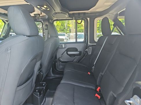 Used 2019 Jeep Wrangler Unlimited Sport S AWD/4WD image 14