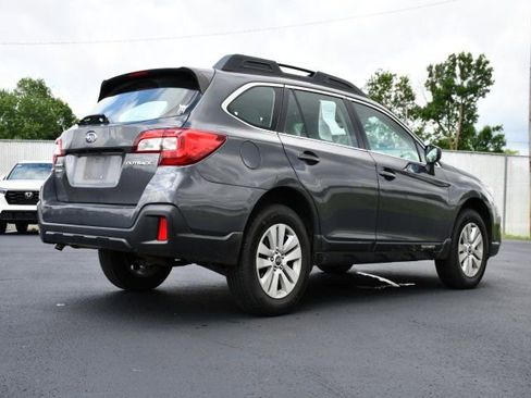 Used 2019 Subaru Outback 2.5i AWD/4WD image 7