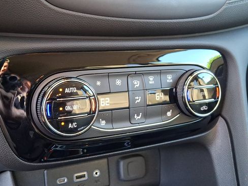 Used 2023 Buick Encore GX Select FWD image 18
