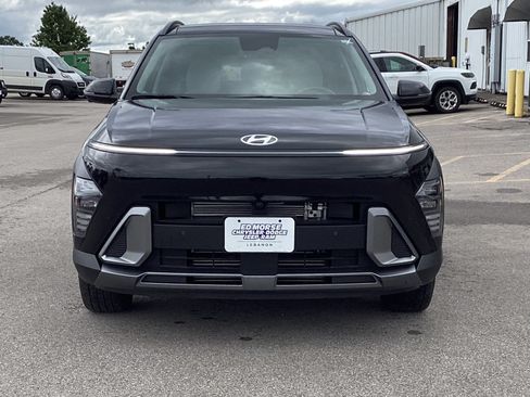 Used 2025 Hyundai Kona Limited AWD/4WD image 2