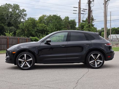 New 2025 Porsche Macan image 2