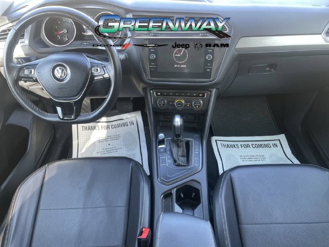 Used 2021 Volkswagen Tiguan SE w/ Panoramic Sunroof Package FWD image 14