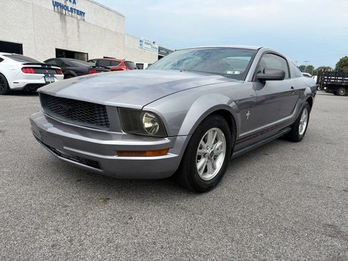 Used 2006 Ford Mustang Coupe RWD image 15