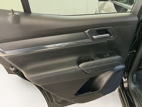 Used 2025 GMC Terrain Elevation image 27