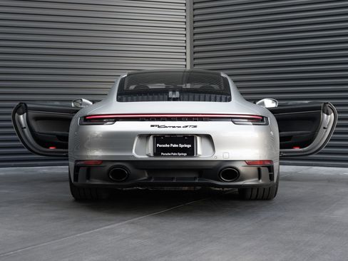 Certified 2023 Porsche 911 Carrera GTS RWD image 33