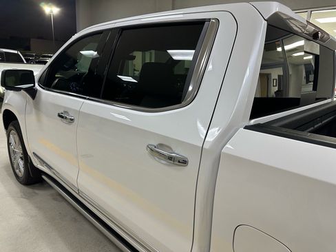 Used 2025 Chevrolet Silverado 1500 High Country w/ High Country Premium Package image 13