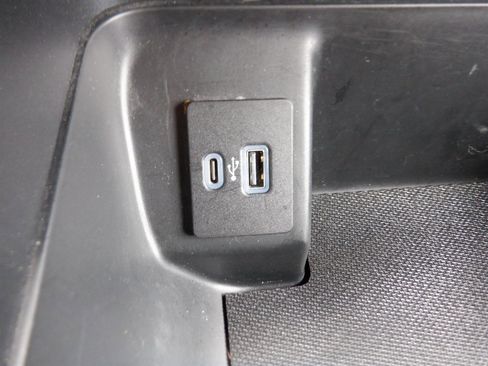 Used 2023 Ford F150 XLT w/ Equipment Group 302A High RWD image 20