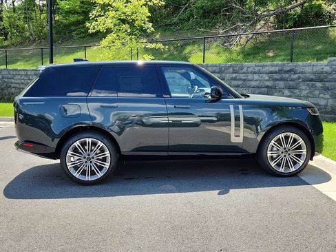 New 2026 Land Rover Range Rover SE AWD/4WD image 11