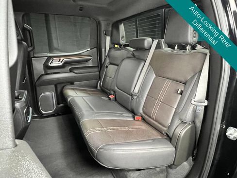 Used 2025 Chevrolet Silverado 1500 High Country AWD/4WD image 10