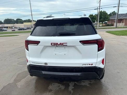Used 2026 GMC Terrain AT4 AWD/4WD image 10