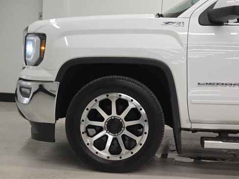 Used 2017 GMC Sierra 1500 SLE w/ Suspension Package, Off-Road AWD/4WD image 39