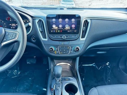 Certified 2024 Chevrolet Malibu LT image 2