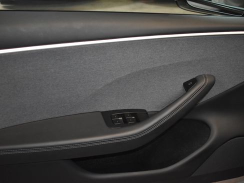 Used 2024 Tesla Model 3 Standard Range RWD image 13