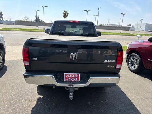 Used 2017 RAM 1500 Classic SLT AWD/4WD image 6