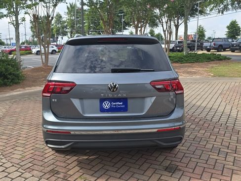 Used 2022 Volkswagen Tiguan SE FWD image 6