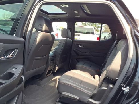 Used 2025 Chevrolet Tahoe RST w/ Advanced Technology Package image 17