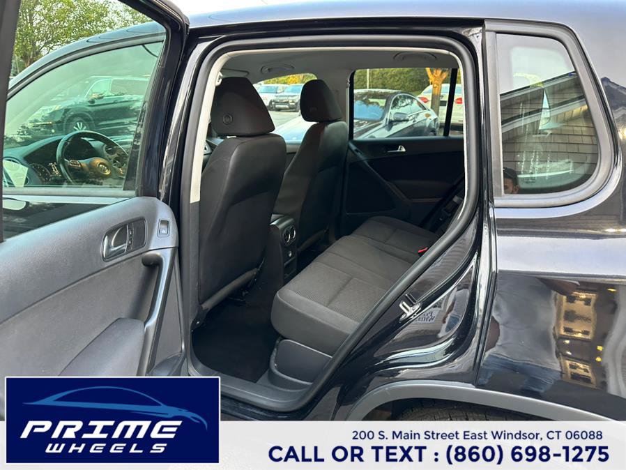 Used 2013 Volkswagen Tiguan S AWD/4WD image 10