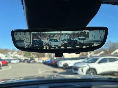 New 2026 Chevrolet Traverse LT w/ Driver Confidence Package AWD/4WD image 15