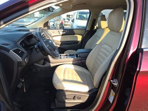 Used 2023 Ford Edge SEL w/ Convenience Package image 8