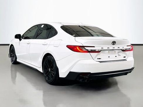 Used 2025 Toyota Camry SE w/ Convenience Package FWD image 6