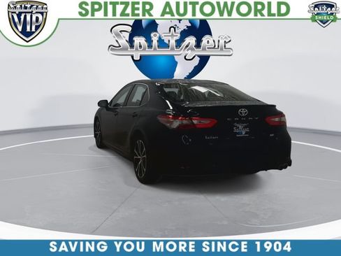 Used 2018 Toyota Camry SE w/ Convenience Package FWD image 8